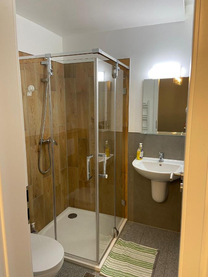 Ave Hotel Victoriei Bucharest Luaran gambar