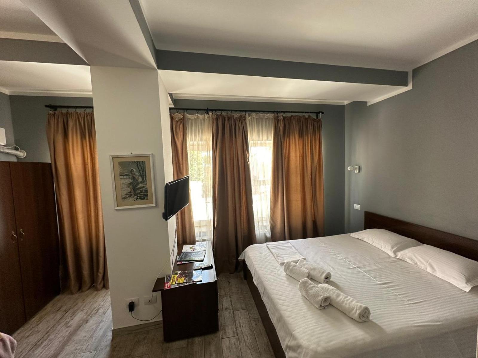 Ave Hotel Victoriei Bucharest Luaran gambar